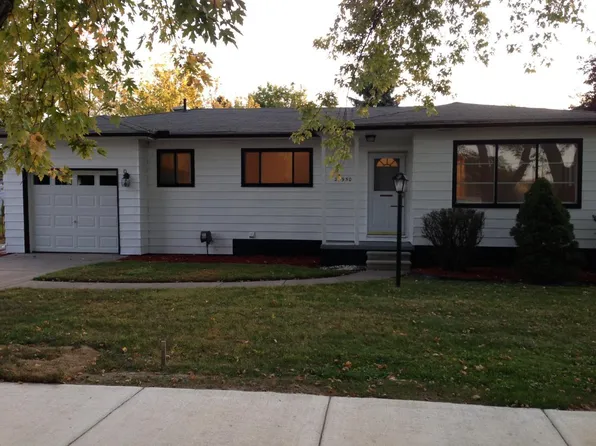 23950 Talbot St, Saint Clair Shores, MI 48082