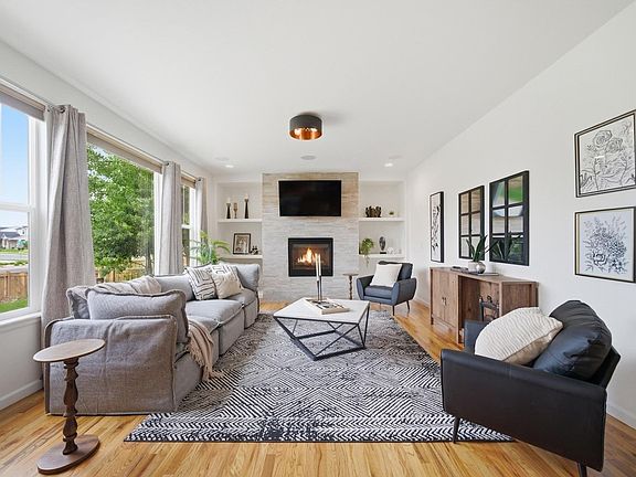 5th image of 5381 Carriage Hill Ct