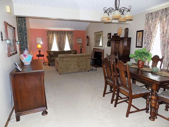 4th image of 4043 Basswood Ave