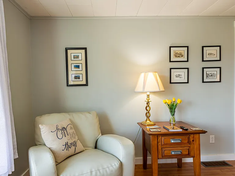21 Cedar Beach Rd — Photo 5