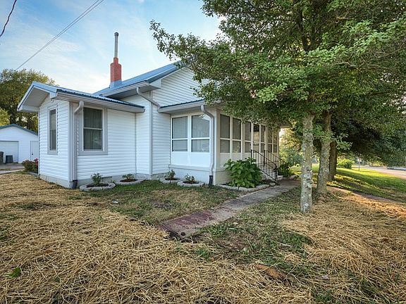 5th image of 15 Scenic Hilltop Ln