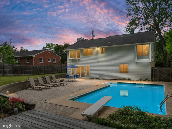 114 Carroll Dr, Annapolis, MD 21403