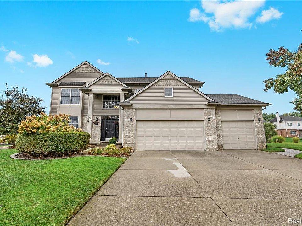 1st image of 1077 Polo Dr