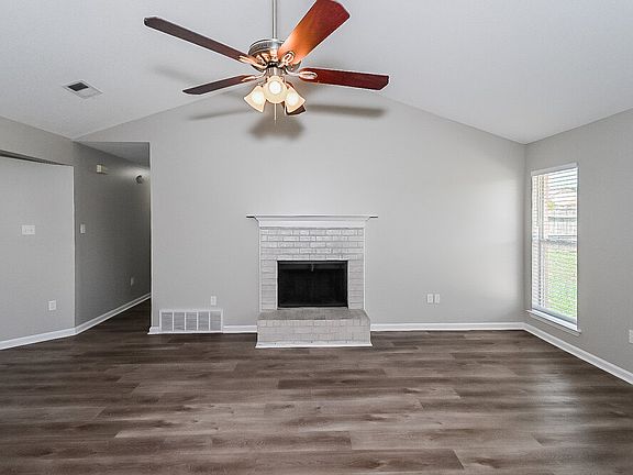 3rd image of 6306 Magnolia Lakes Dr