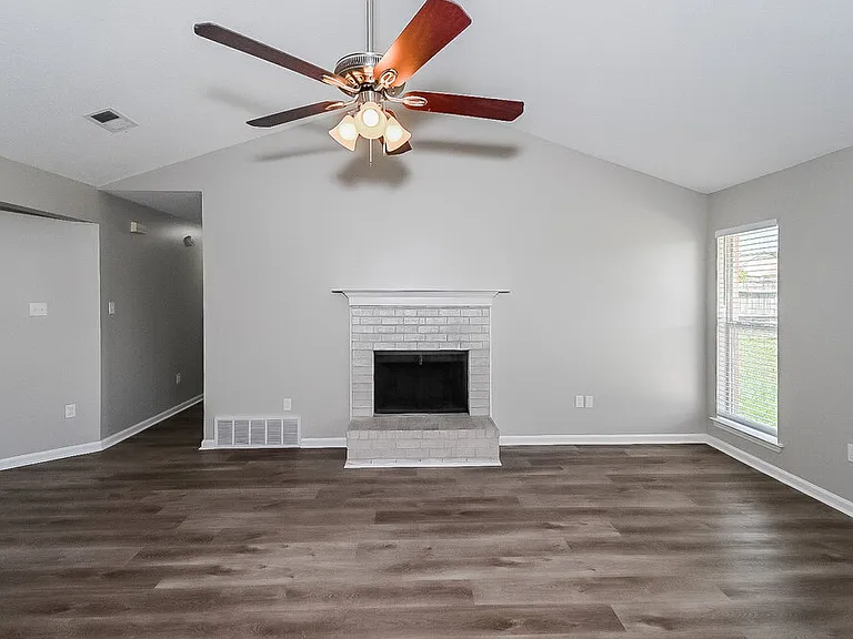 6306 Magnolia Lakes Dr — Photo 3