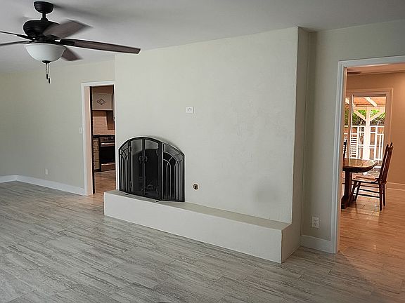 4th image of 1802 Oak Ave