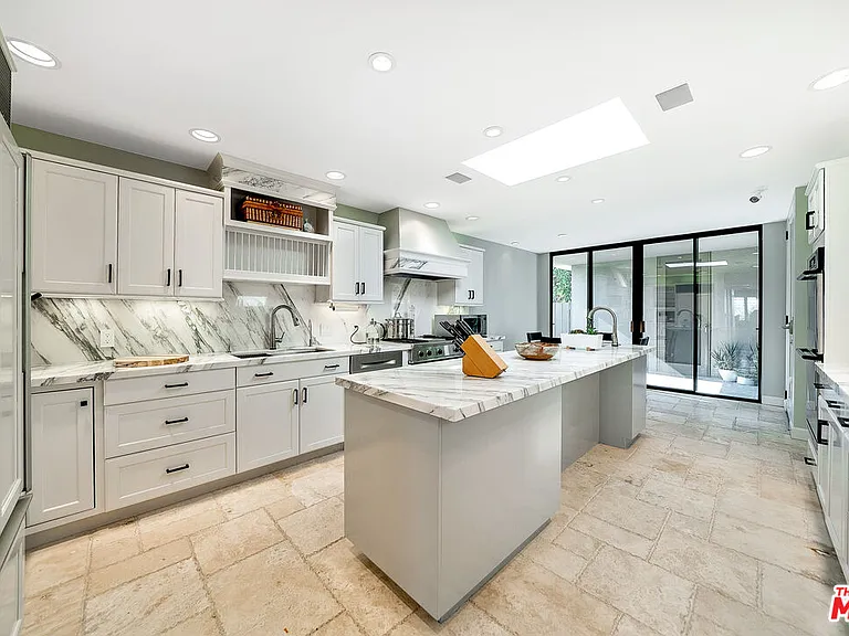 11508 Thurston Cir — Photo 10