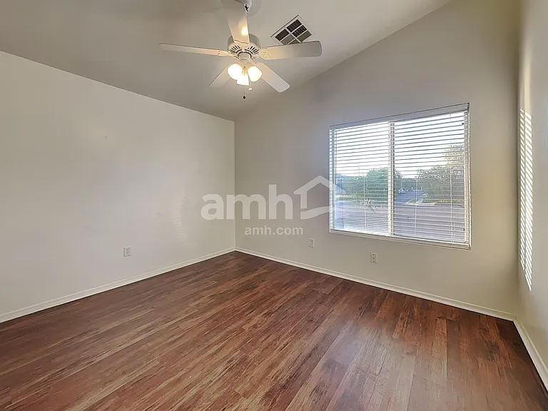 10508 E Olla Ave — Photo 15