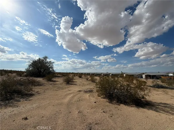 5266 Adobe Rd, Twentynine Palms, CA 92277