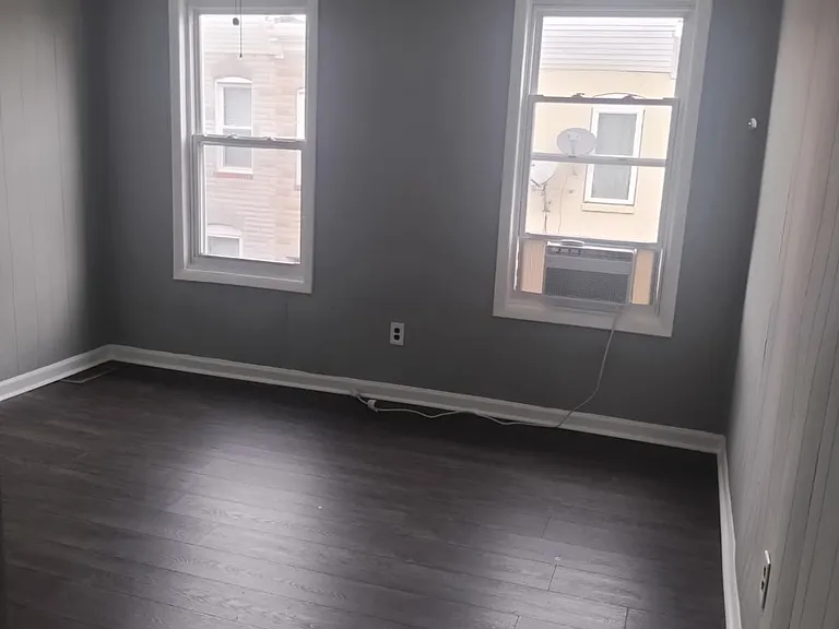 3431 Leverton Ave — Photo 8