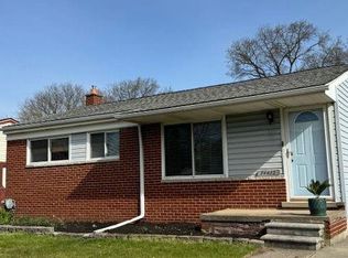 34422 Glen St, Westland, MI 48186