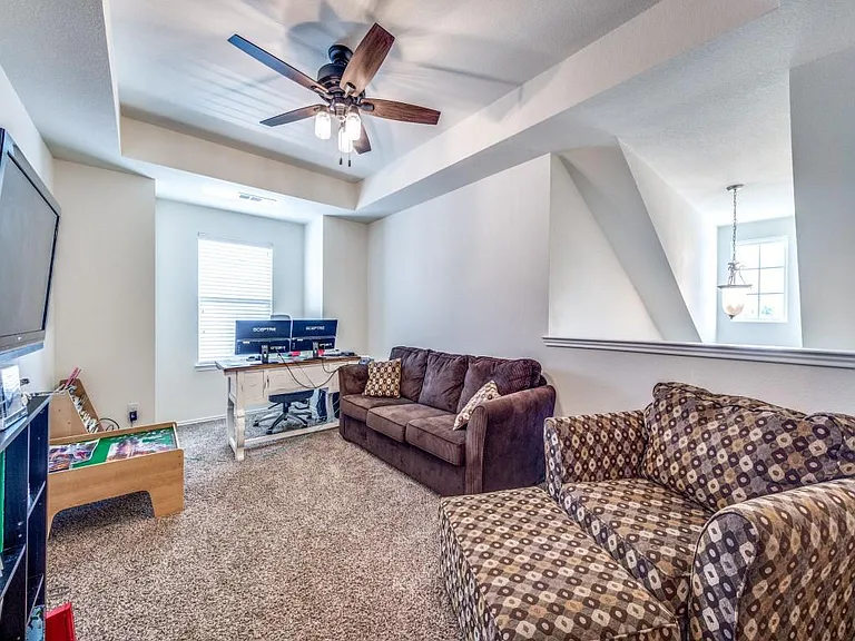 1204 Barn Owl Dr — Photo 10