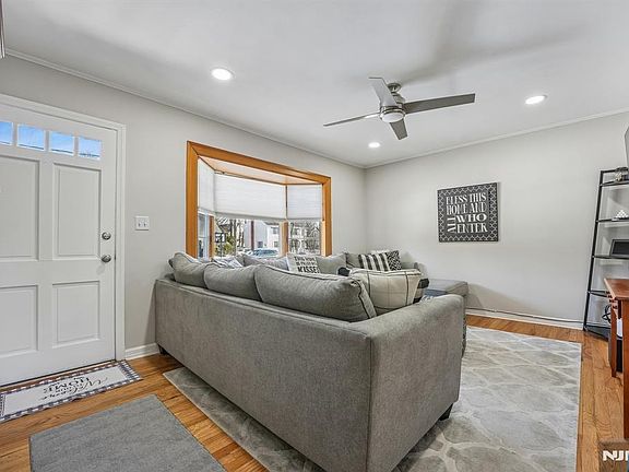 2nd image of 364 Westfield Ave