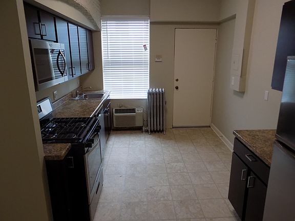 3rd image of 2851 N Orchard St APT Gdn