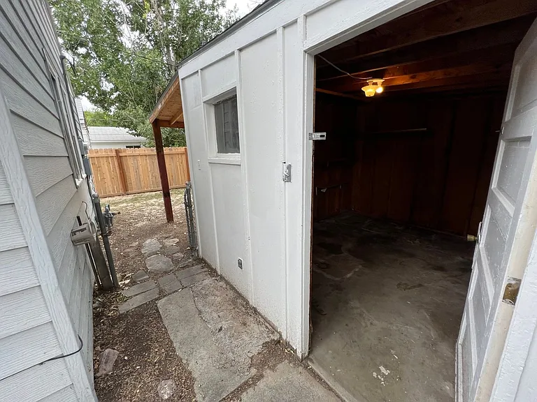 1016 E Roosevelt Ave — Photo 47