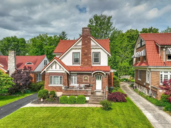 1047 Kreis Ln, Cincinnati, OH 45205