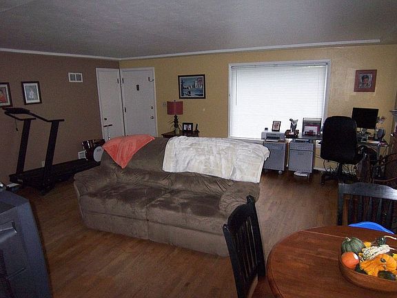 Dining area off Kitchen