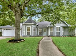 327 Station Creek Dr, Waco, TX 76708