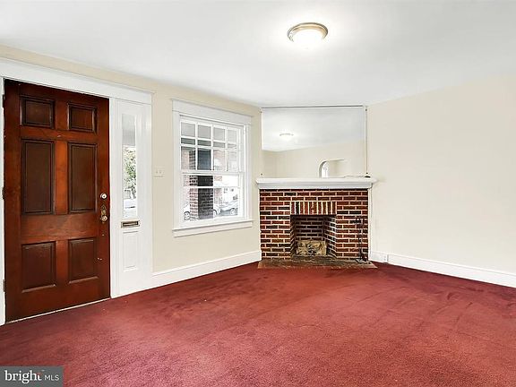 3rd image of 108 N Seward St