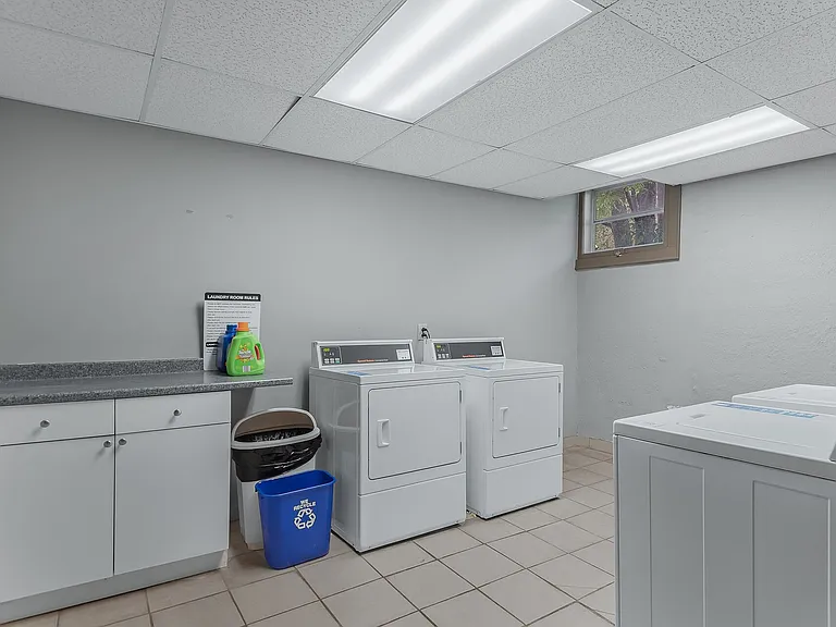 214 Oak Grove St — Photo 15