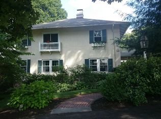 17 Cotswold Rd, Brookline, MA 02445