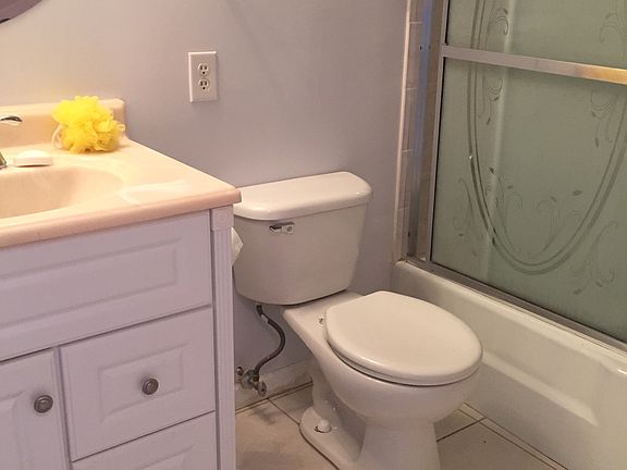 5th image of 1100 SE 4th Ave APT 14