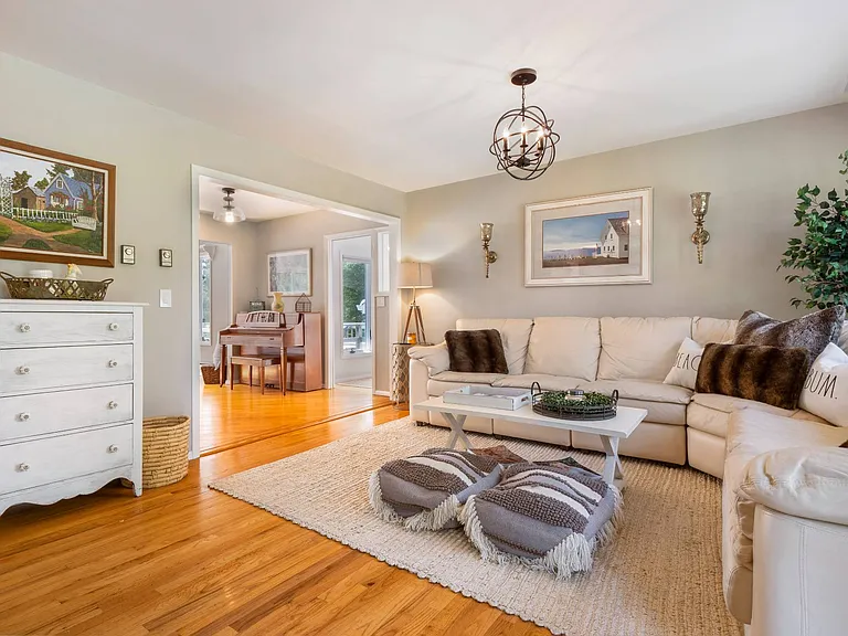 29 Waters Edge Rd — Photo 18