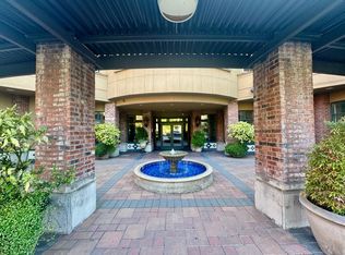 1417 Queen Anne Ave N APT 310, Seattle, WA 98109