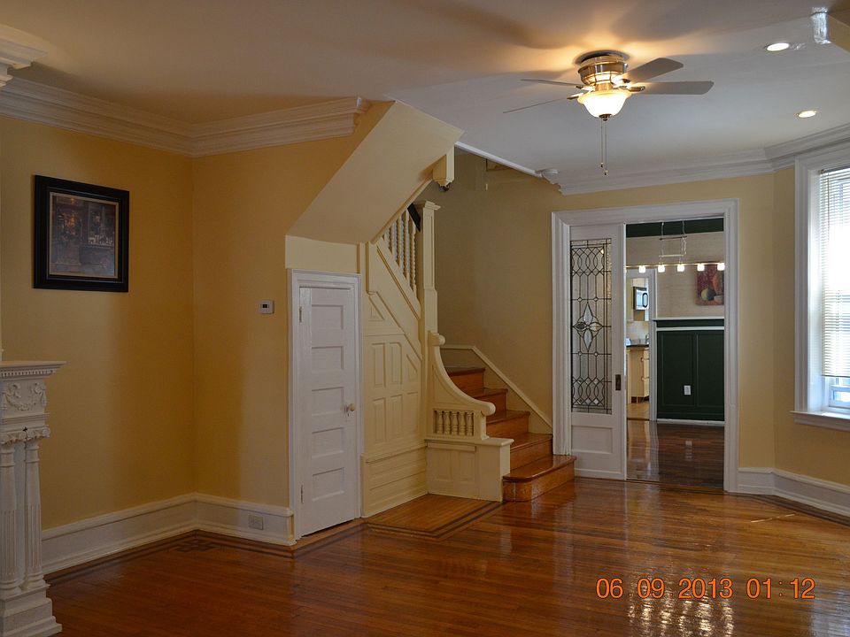 2nd image of 4528 Locust St