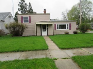 504 E Roosevelt St, Dekalb, IL 60115