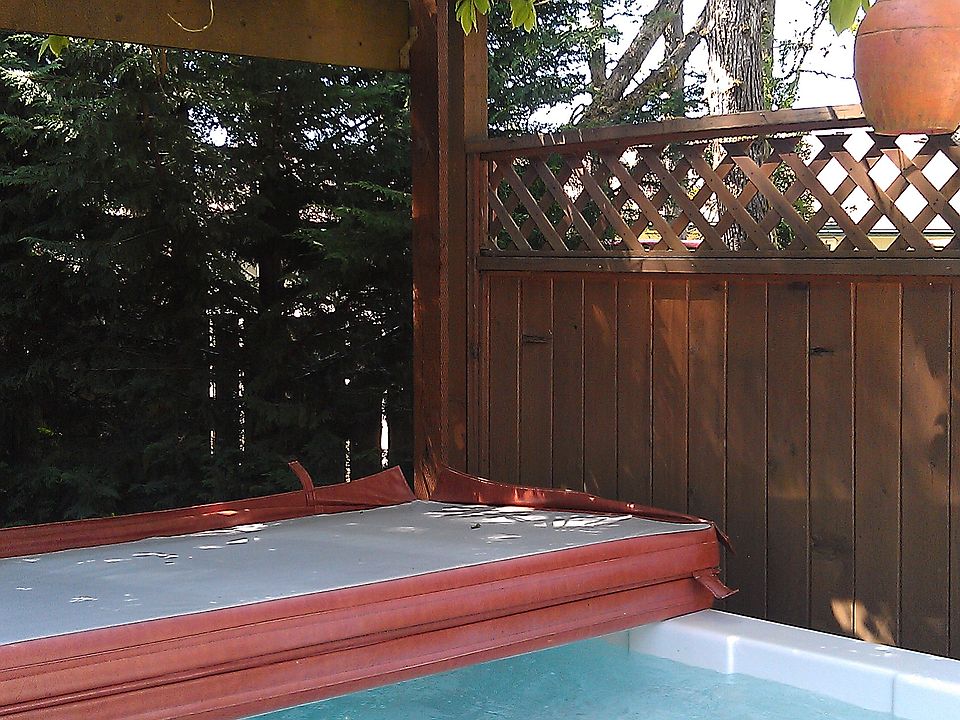 Spa in Back