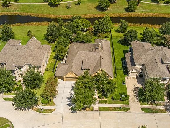 2nd image of 19114 Cherry Cove Lane