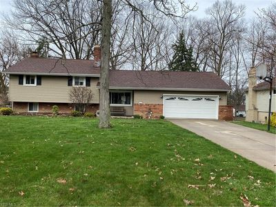 1062 Belwood Dr, Highland Hts, OH, 44143