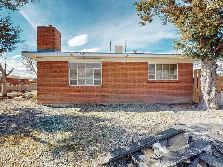 1033 Louisiana Blvd SE — Photo 34