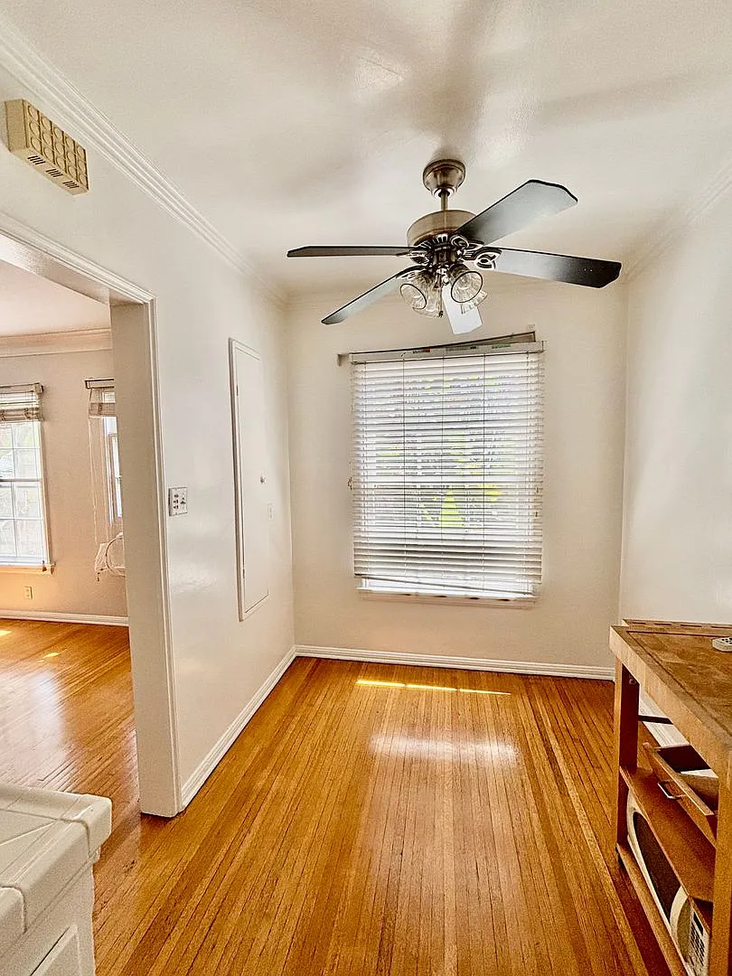 1271 N. Crescent Heights Blvd. — Photo 4