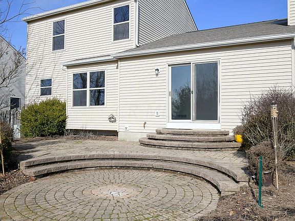 2nd image of 1043 Tarragon Dr