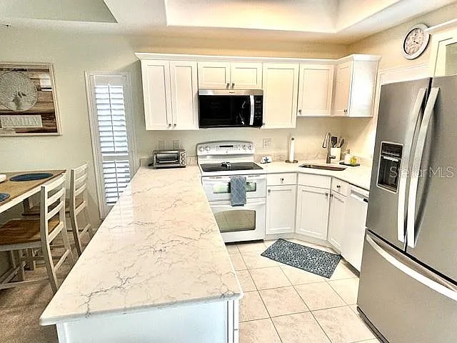 3 bed, 2.0 bath, 1232 sqft, $4,800 — Photo 2