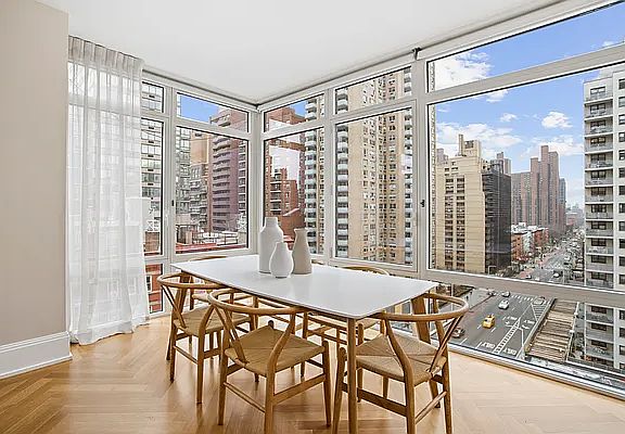 4th image of 305 E 85th St APT 9A