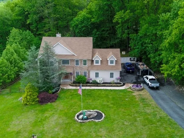 22 Melody Ln, West Milford Twp., NJ 07480