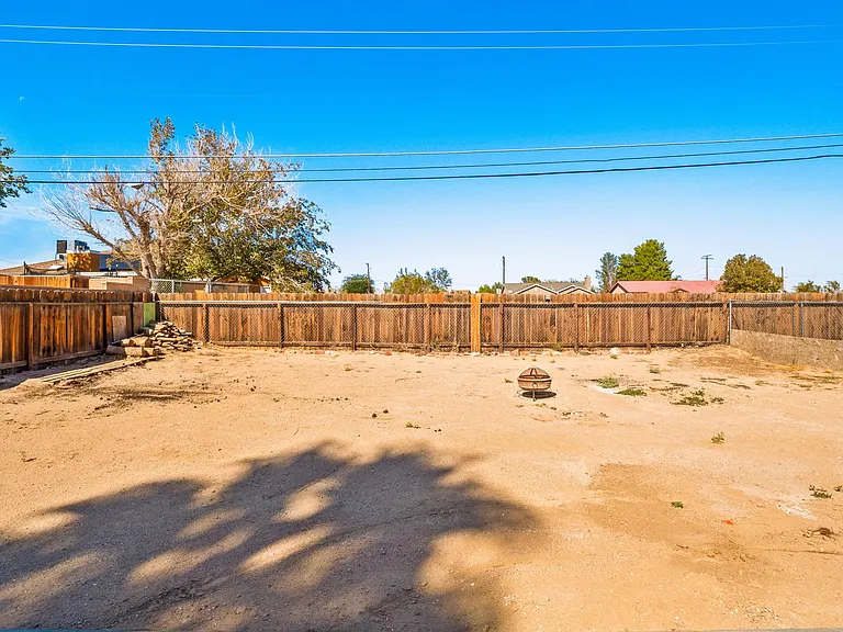 10717 Keller Dr — Photo 20
