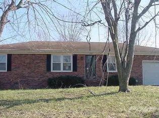 218 Beaumont Ct, Hopkinsville, KY 42240