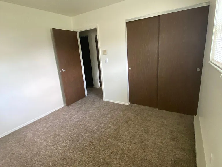 1650 Saratoga Dr — Photo 12