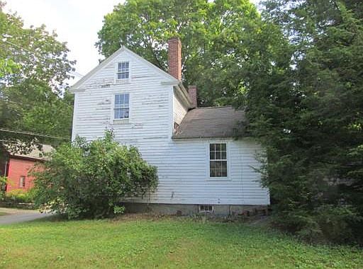 2nd image of 17 Broad Meadow Rd
