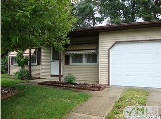 2 Eaton La, Whiting, NJ