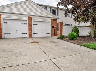 108 Doncaster Ct #108, Concord Township, OH 44060