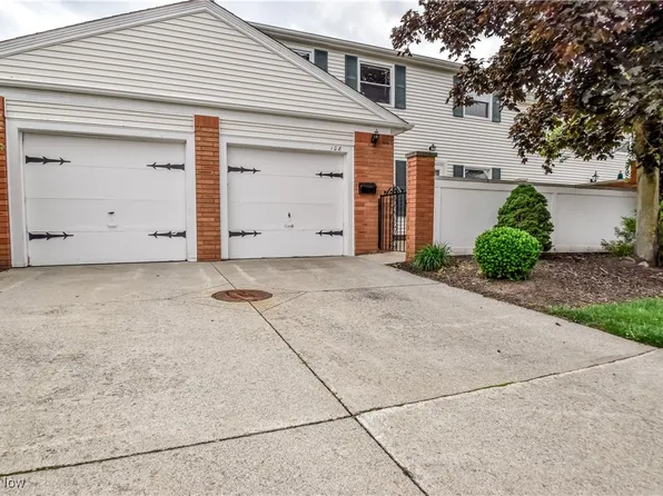 108 Doncaster Ct #108, Mentor, OH 44060