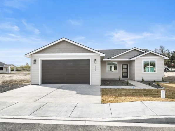 108 E 26th Ave, Kennewick, WA 99337