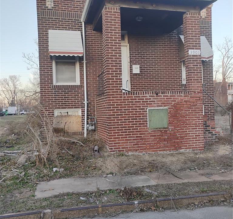 1st image of 3901 Sherman Pl