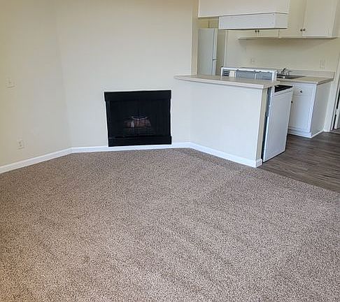 3rd image of 18520 Prairie St APT 18