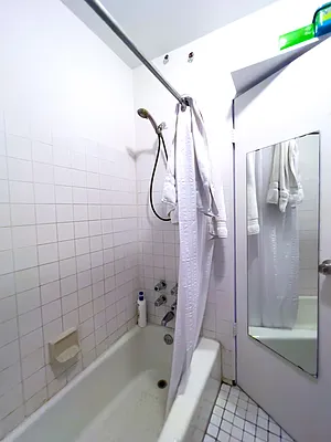 Rented by Denise Rosenblum, LREB | media 24